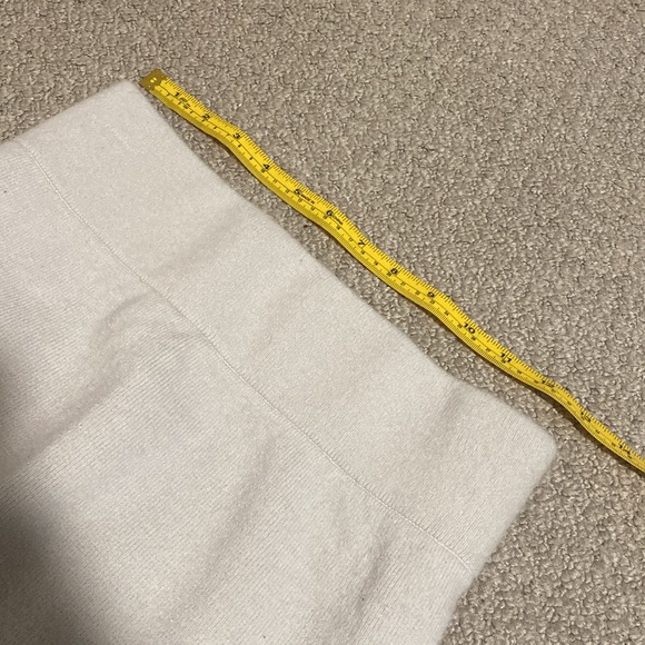 LOFT Winter Grey Stretch Knit Fitted Skirt - Size XS - Picture 4 of 4